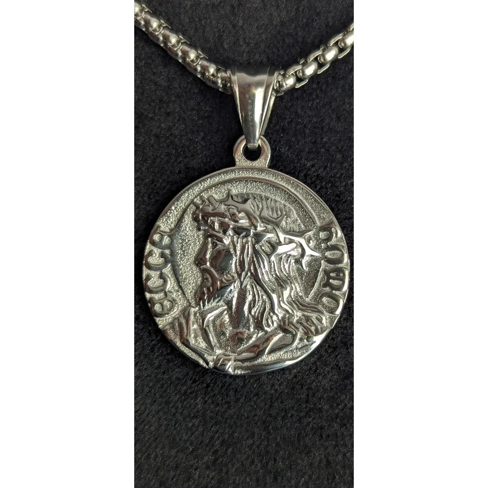 Ample Ecce Homo Christ Crown of Thorns Serenity Prayer Necklace Stainless Steel